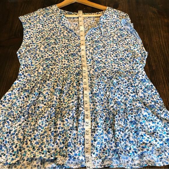 June and Delancey Liberty Floral Peplum Hem Tunic Woman’s Size Medium - Picture 4 of 8